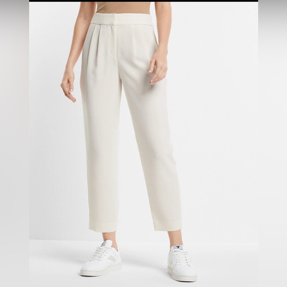 NWT Express Super High-Rise Pleated Ankle Pants in Swan - Size 8R